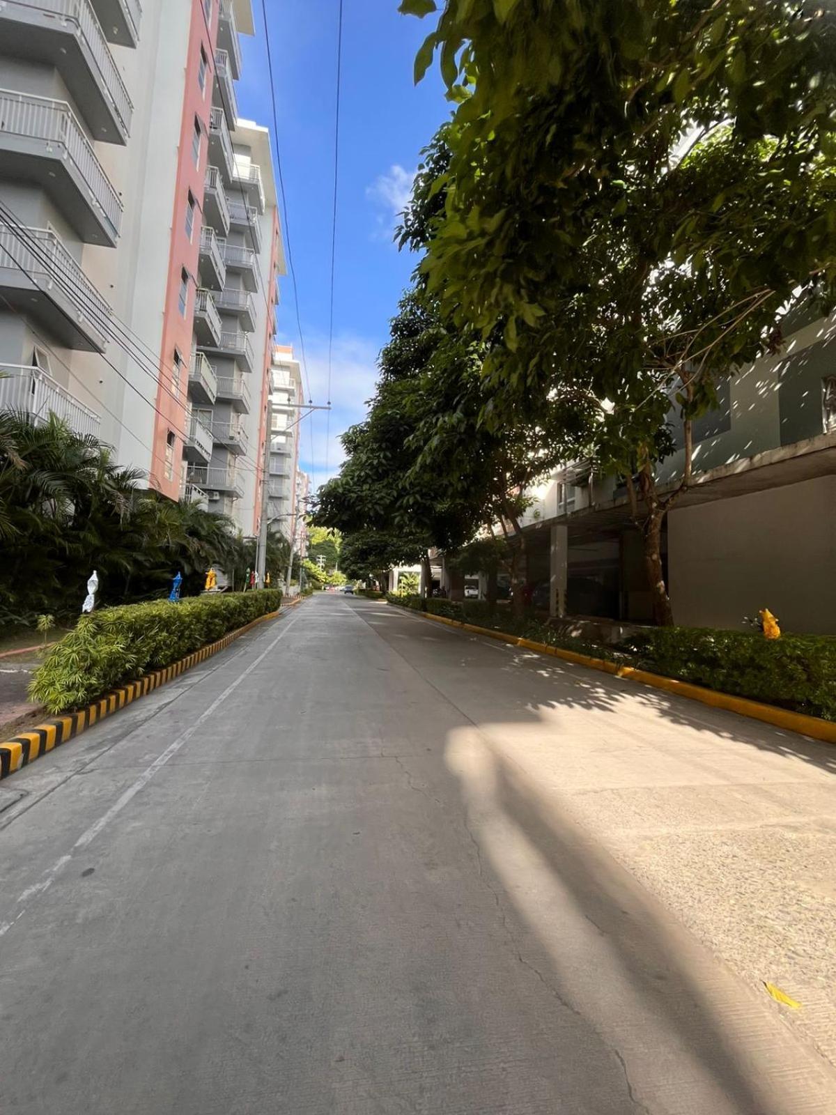 セブ市 Summum Bonum Bliss - Lahugアパートホテル エクステリア 写真